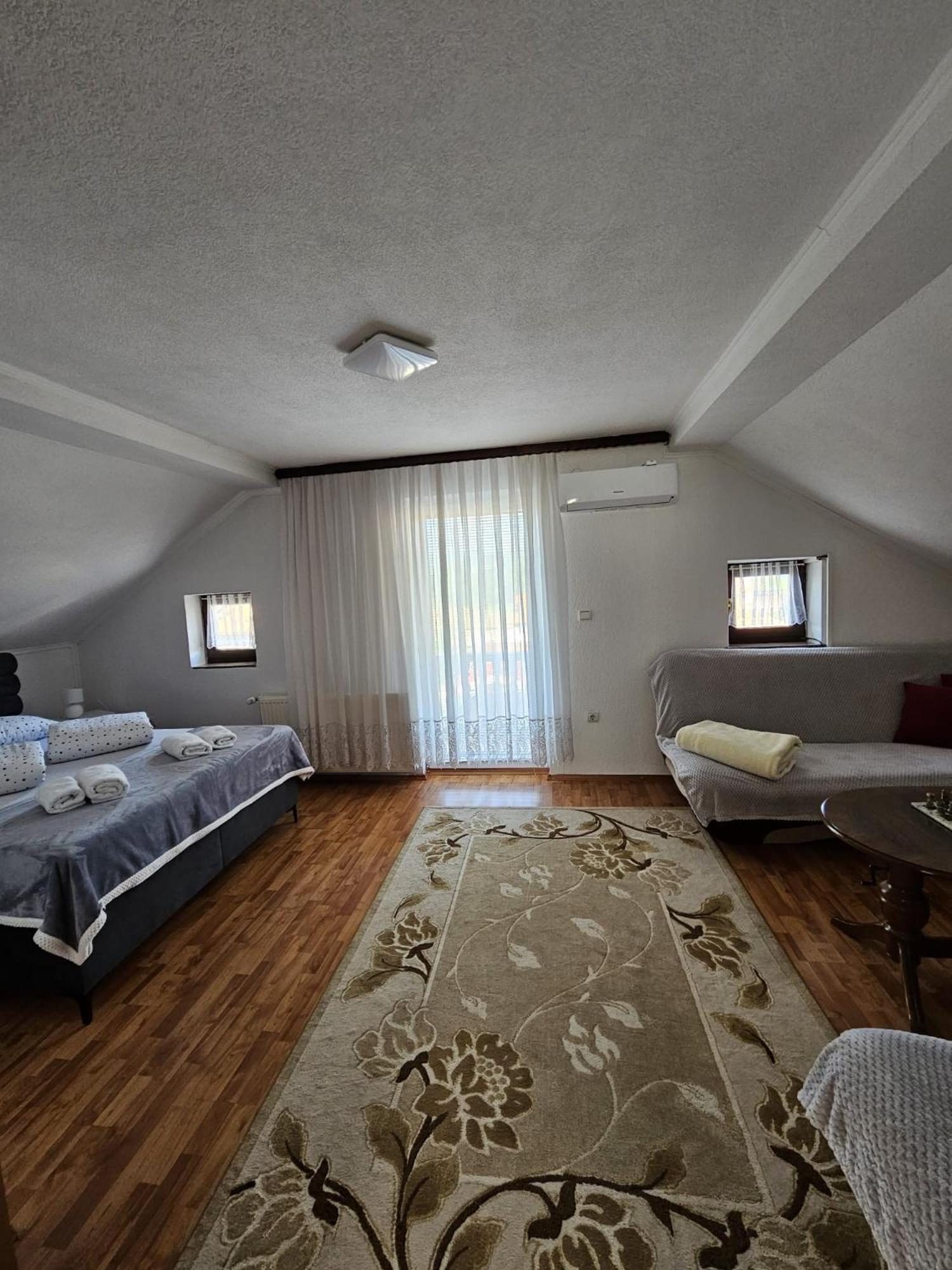 Holiday Home Peaceful Retreat วิโซโค ภายนอก รูปภาพ